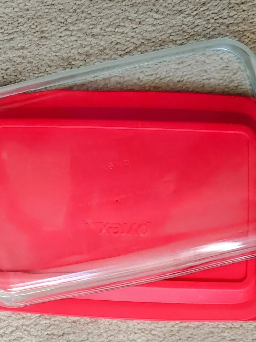 Pyrex 4-Piece Casserole Set with Lid, Insulated Floral Tote & Gel Pack (3 Qt.).